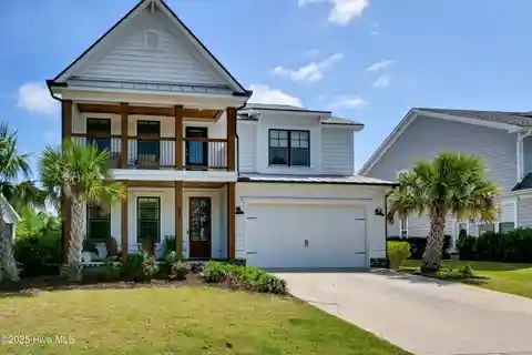 Spacious Home in Charming Landfall