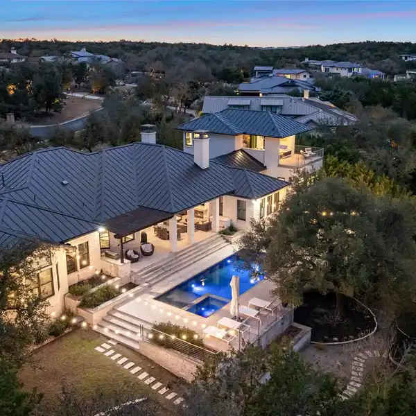 EXCEPTIONAL ESTATE IN VERANO IN BARTON CREEK