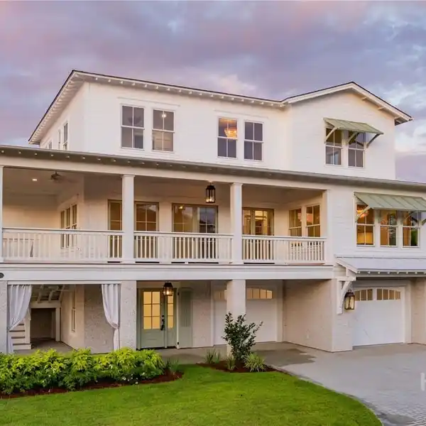 STUNNING COASTAL MASTERPIECE