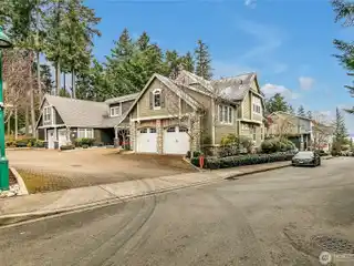 A Gem in Autumn Crest