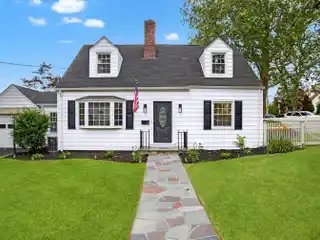 Prestigious Corner Cape Colonial