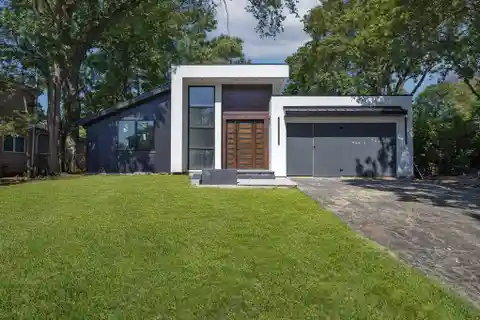 Exclusive New Construction Ranch in Sawinwood