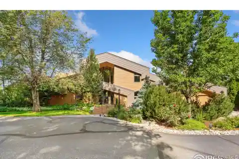 Architectural Gem with Epic Longs Peak Views