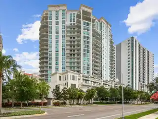 Extraordinary Penthouse Atop the Plaza