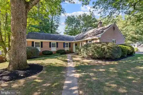 Expansive Rambler with Lush Lot