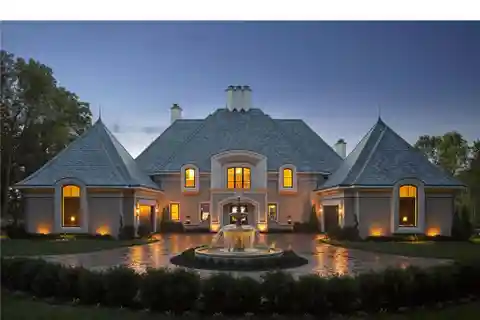 Forever Estate on the Shores of Lake Minnetonka