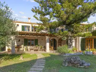 Village House in the Center of Llubí