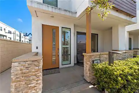 Modern End-unit Townhome