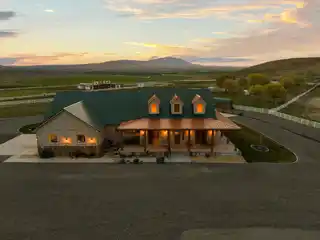 Spacious Acreage Retreat with Stunning Mountain Views