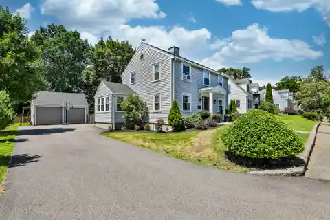 Spacious Living in a Comfortable Neighborhood Setting