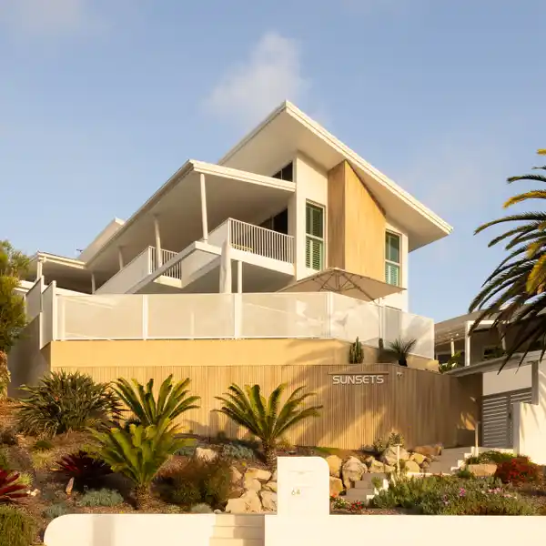 METICULOUSLY RENOVATED COASTAL RESIDENCE