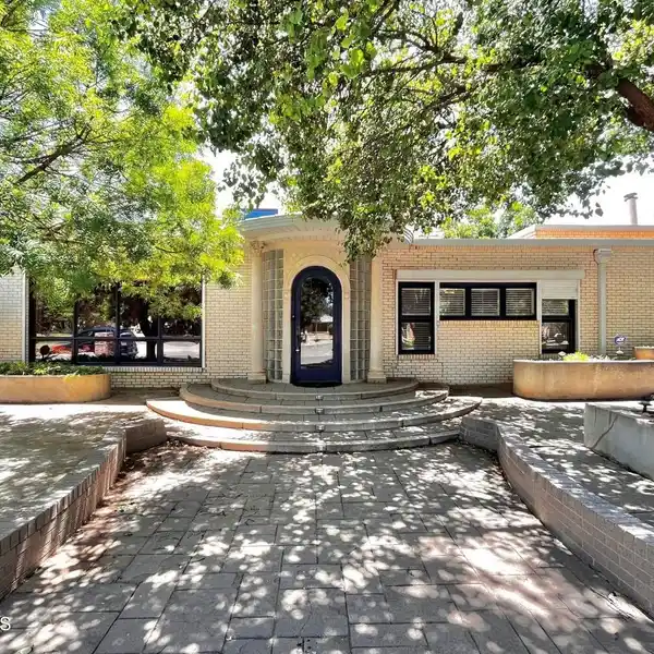 CUSTOM CALIFORNIA CONTINENTAL HOME