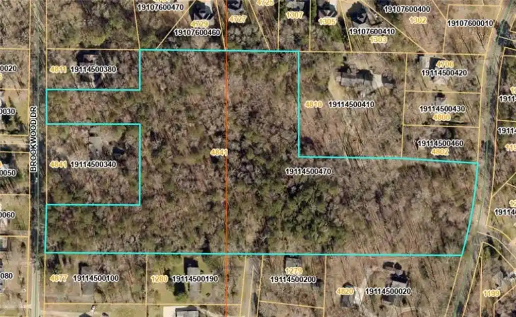 Wonderful Building Opportunity on over 11 Acres