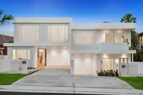 Breathtaking Newly Built Residence