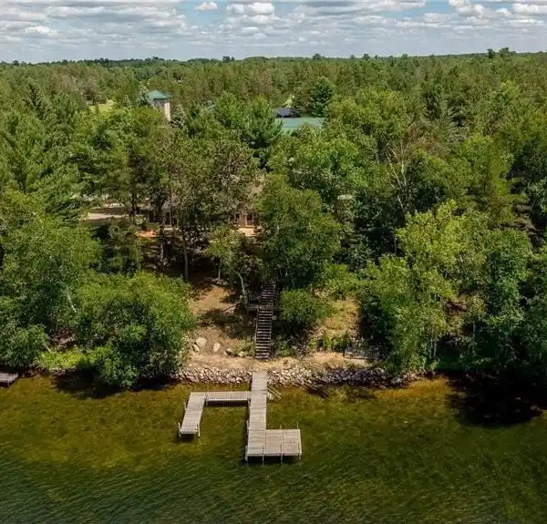 BEAUTIFUL CROSS LAKE HOME