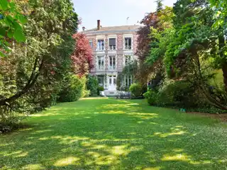 Neo-classical Private Mansion