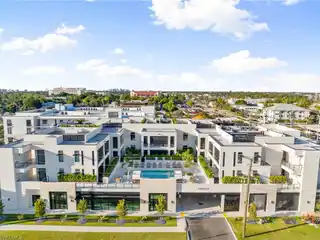 Luxury and Exclusivity at Stella Naples