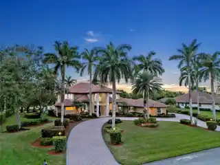 Magnificent Lakefront Estate