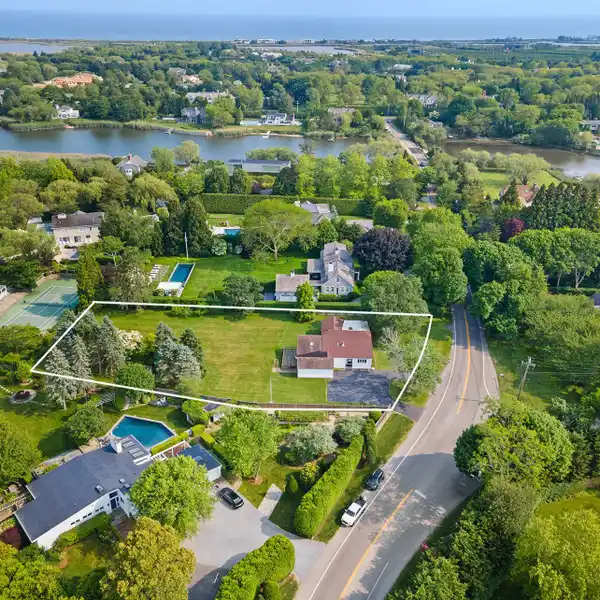 INCREDIBLE OPPORTUNITY IN WATER MILL SOUGH