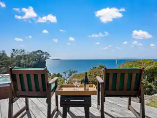 Waterfront Lifestyle on Hibiscus Coast Highway