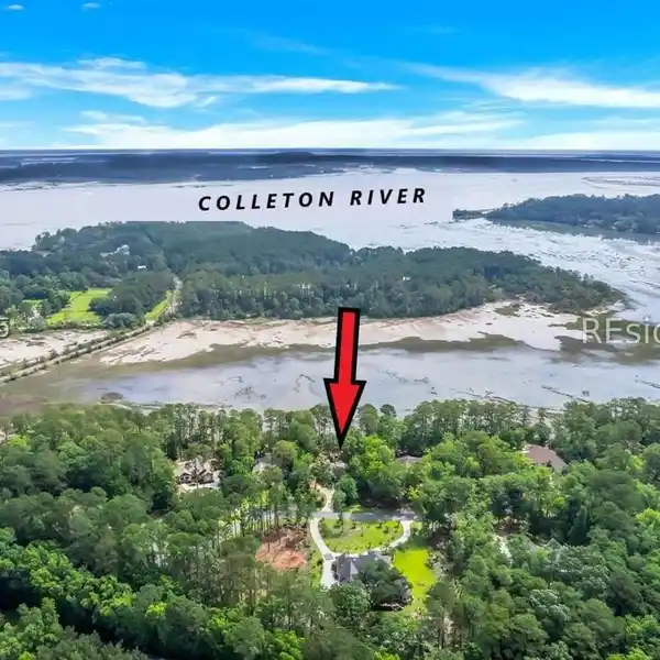 MARSHFRONT LIVING IN PRESTIGIOUS ROSE HILL EQUESTRIAN SIDE