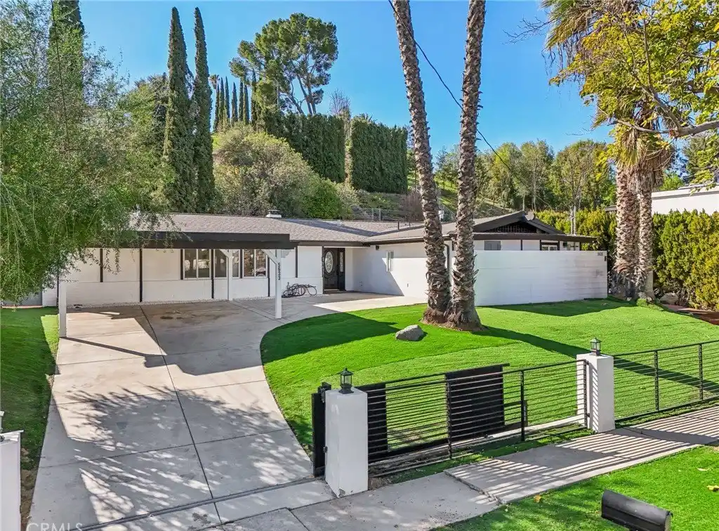 Beautifully Remodeled Woodland Hills Stunner