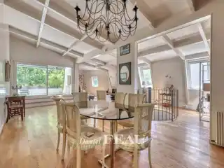 Voluminous Apartment with Tranquil Outdoor Space