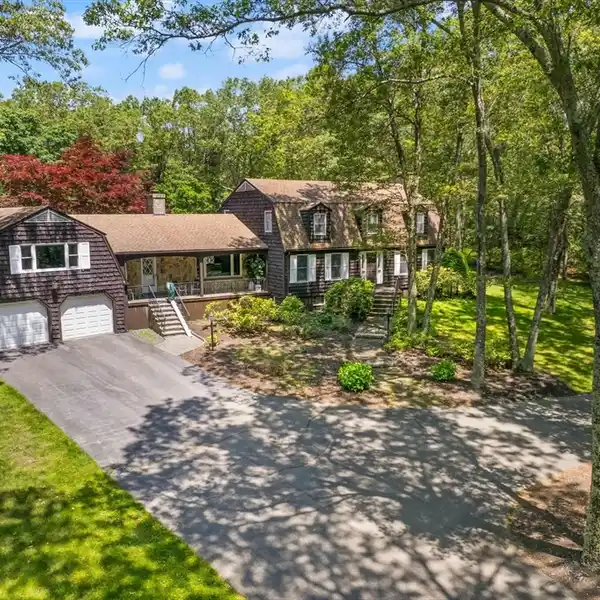 TREMENDOUS POTENTIAL ON FIVE ACRES