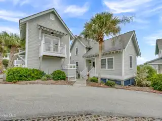 Alfresco Dining Amid Panoramic Ocean Vistas