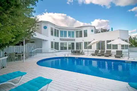 Bayfront Escape with Private Dock & Pool