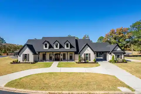 Luxury Living in the West Winds Subdivision