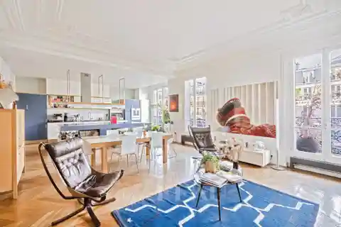 Renovated Apartment in a Period Building