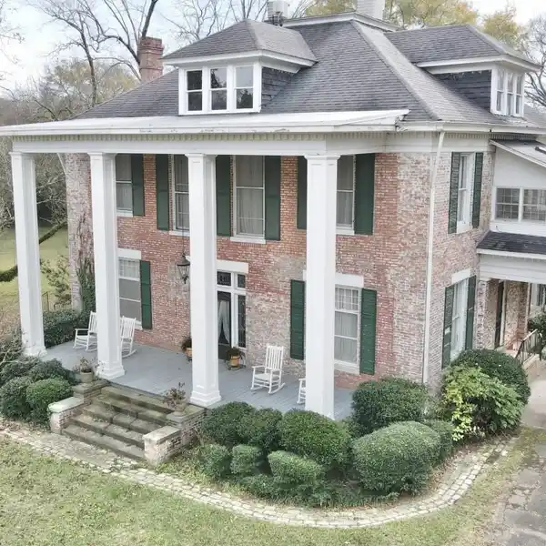 INCREDIBLE 1880 VICTORIAN HOME