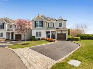 Beautifully Decorated Corner Unit for Rent