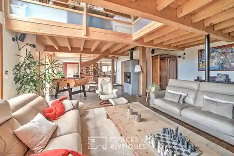 Tranquil Estate with Jura Mountain Views