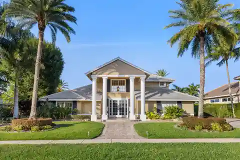 Elegant Lakefront Home in Polo West