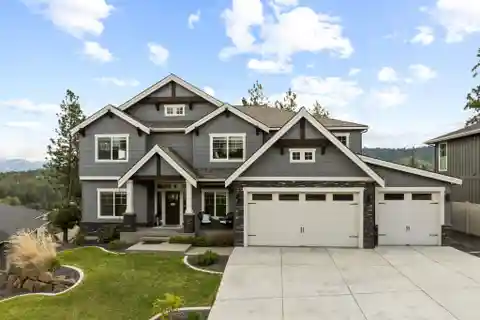 Special Home in Gated Elk Ridge Estates