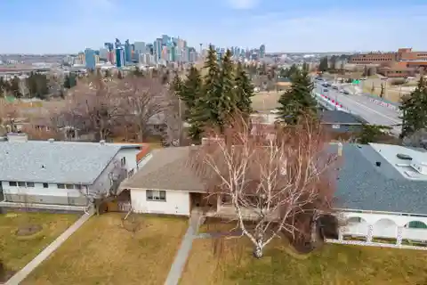 Expansive Bungalow in Convenient Location