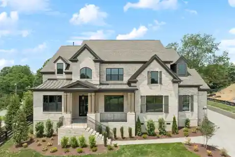 Laguna Luxury Living in Exclusive Turnberry Enclave