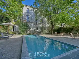 Private Mansion in Sought-after Area