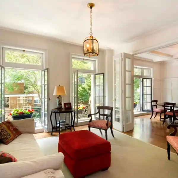 PERFECTLY RESTORED 1900S DETAIL WITH BEAUTIFUL MODERN FINISHES