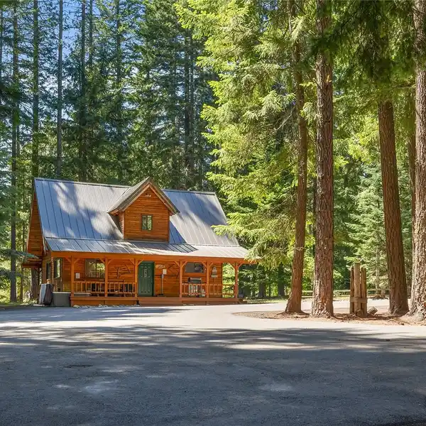 SERENE MOUNTAIN RETREAT NESTLED ON 2.35 WOODED ACRES
