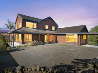 Rare Gem in an Elevated Setting