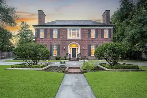 Exquisite Brick Residence in River Oaks