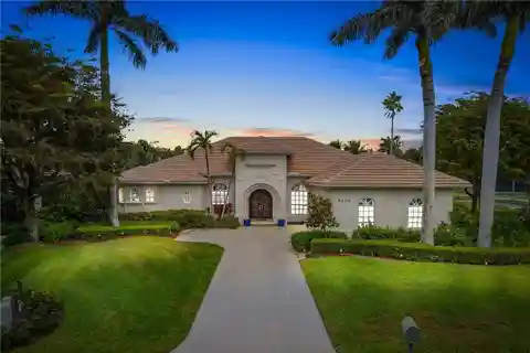 Rarely Available Knightsbridge Estate Home