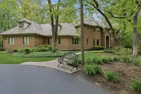 Expansive Modern Home with Gourmet Kitchen