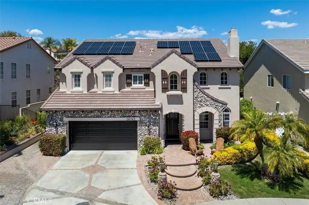Executive Home on a Tranquil Cul-de-sac
