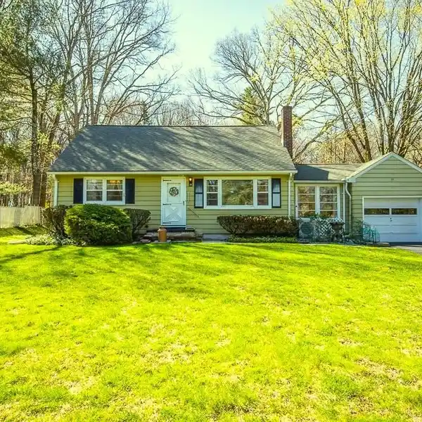 SPACIOUS CAPE COD HOME IN PRIME LOCATION