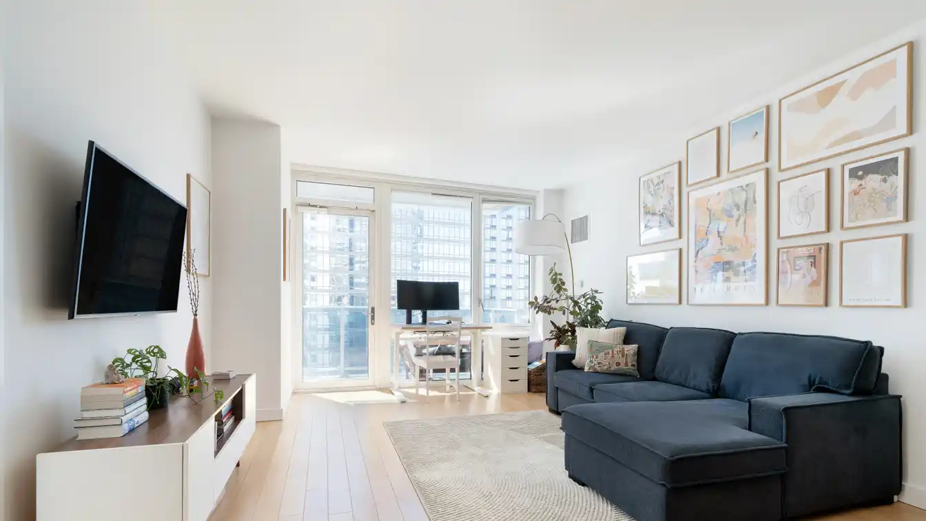 Spacious Waterfront One-bedroom Home