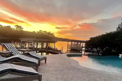 Luxury Waterfront Living